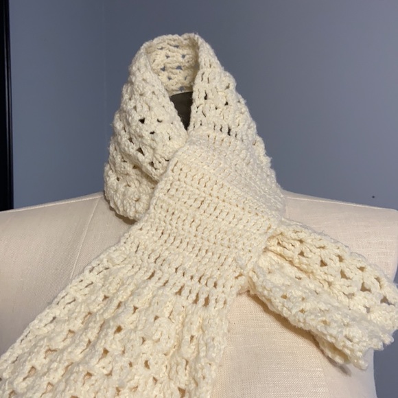 Vintage Knit Hat and Handmade Scarf - Picture 4 of 5